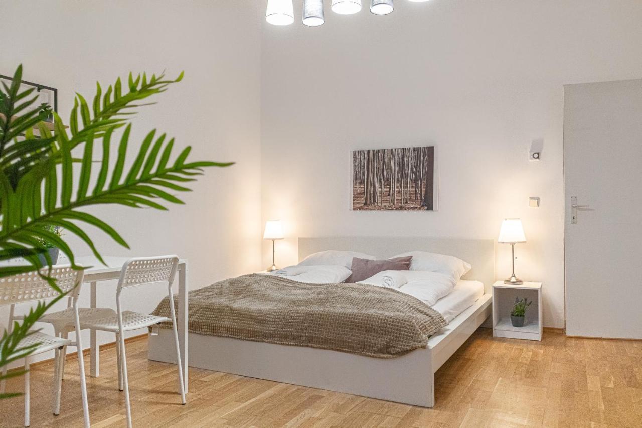 Pleasing 2Br Apt.-Perfect For Longstays فيينا المظهر الخارجي الصورة